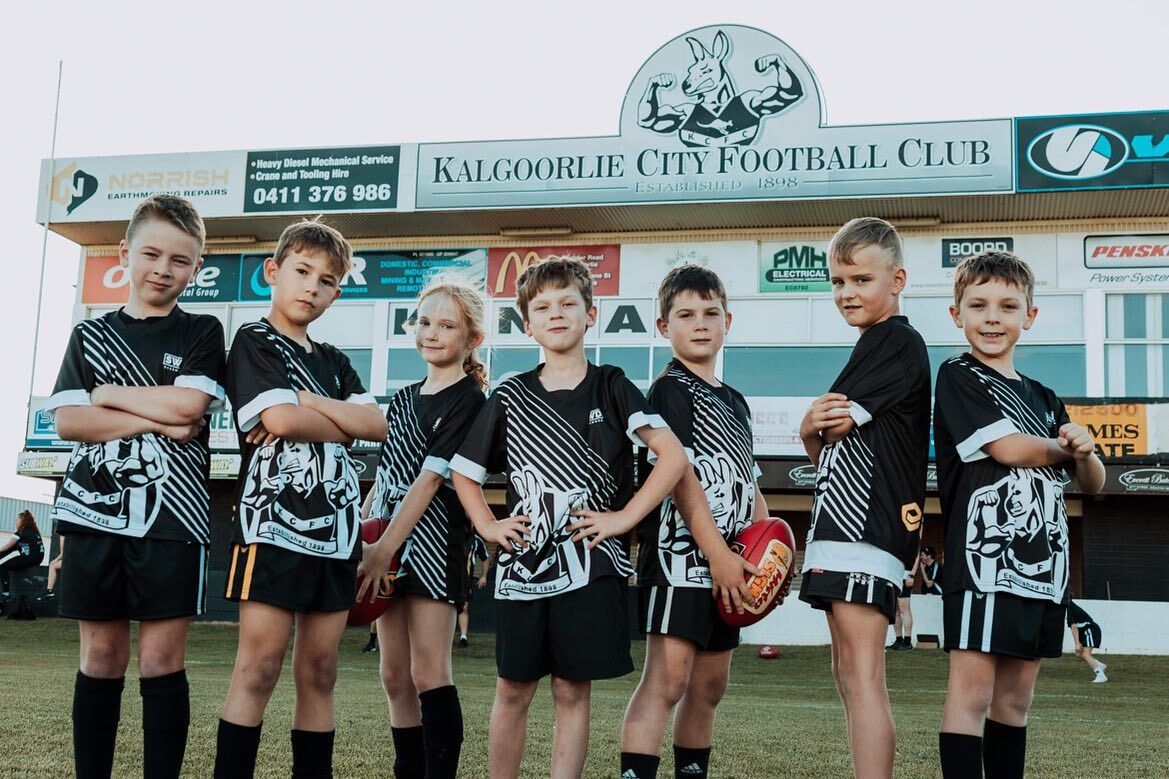 Custom Made Sportswear Teamwear Sports Club Team Wear Sherwood 